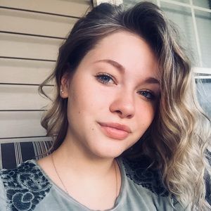 Meet your Posher, Colleen